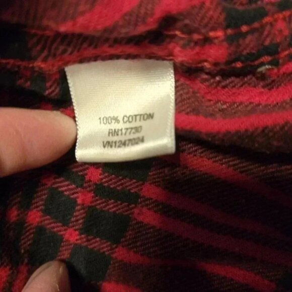 Mossimo Red and Black Plaid shirt - Picture 3 of 3